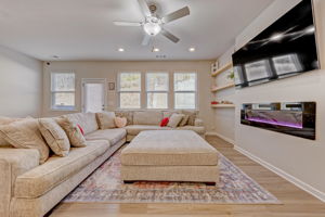 Turner Ln-008