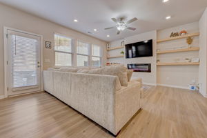 Turner Ln-004