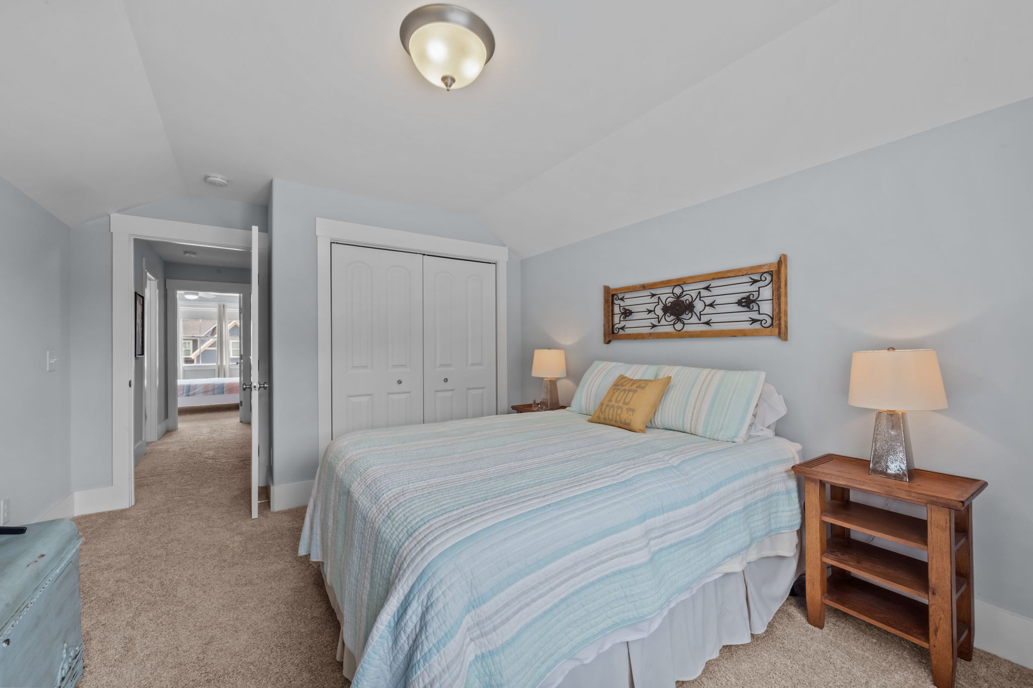 Guest Bedroom 3 - Upstairs