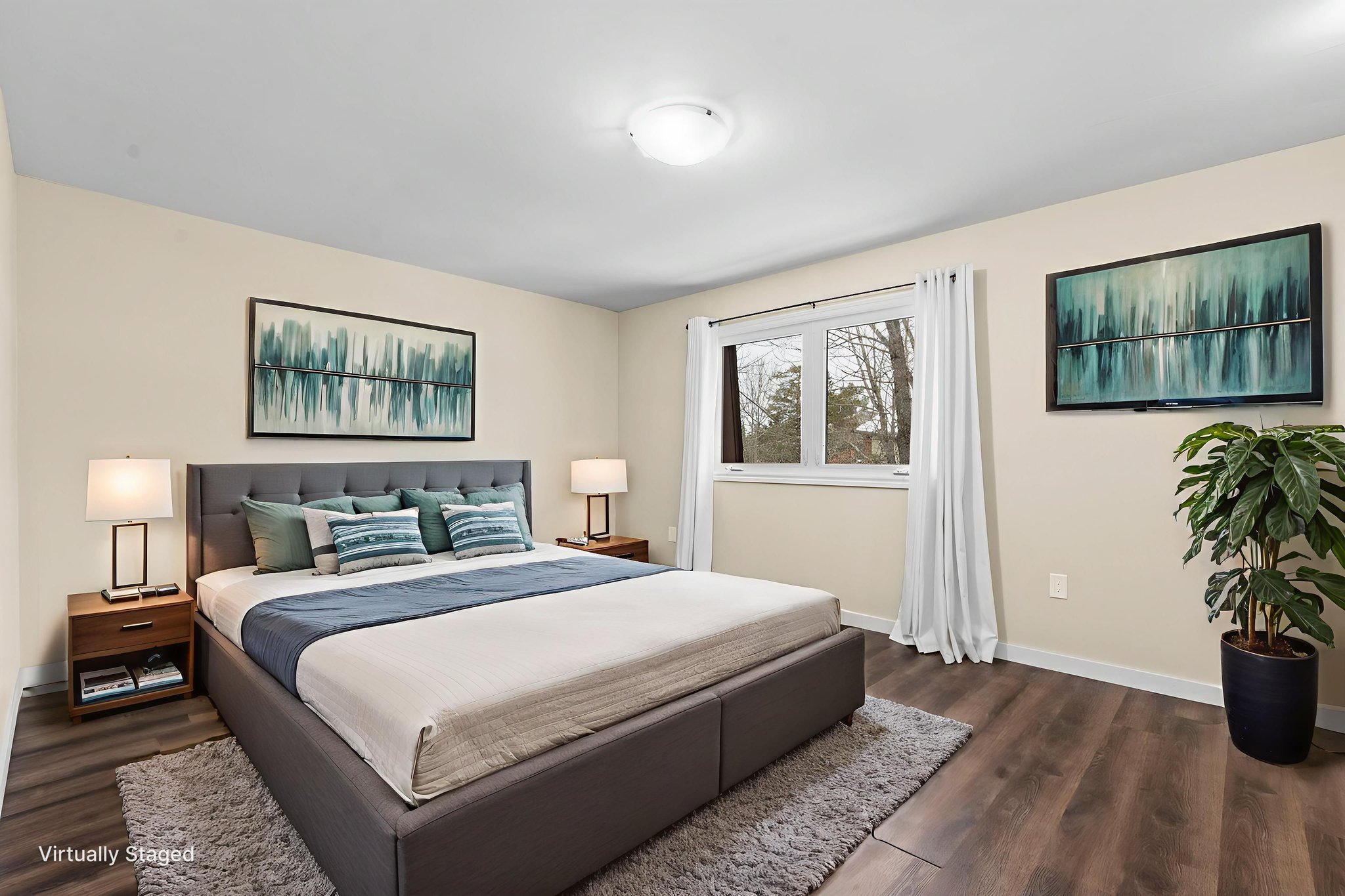 EMD_6798 virtually staged.jpeg