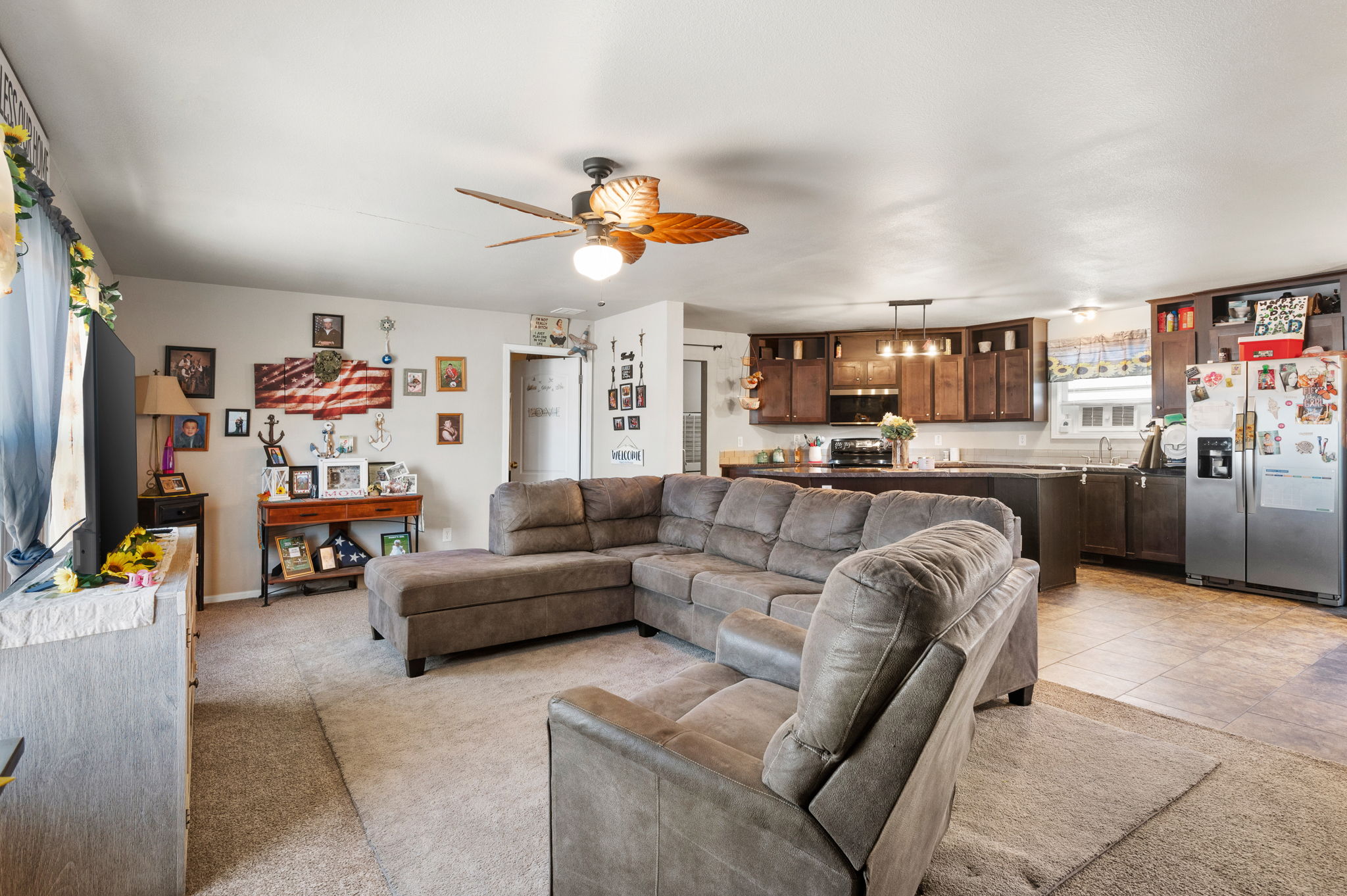 Living Room (2)