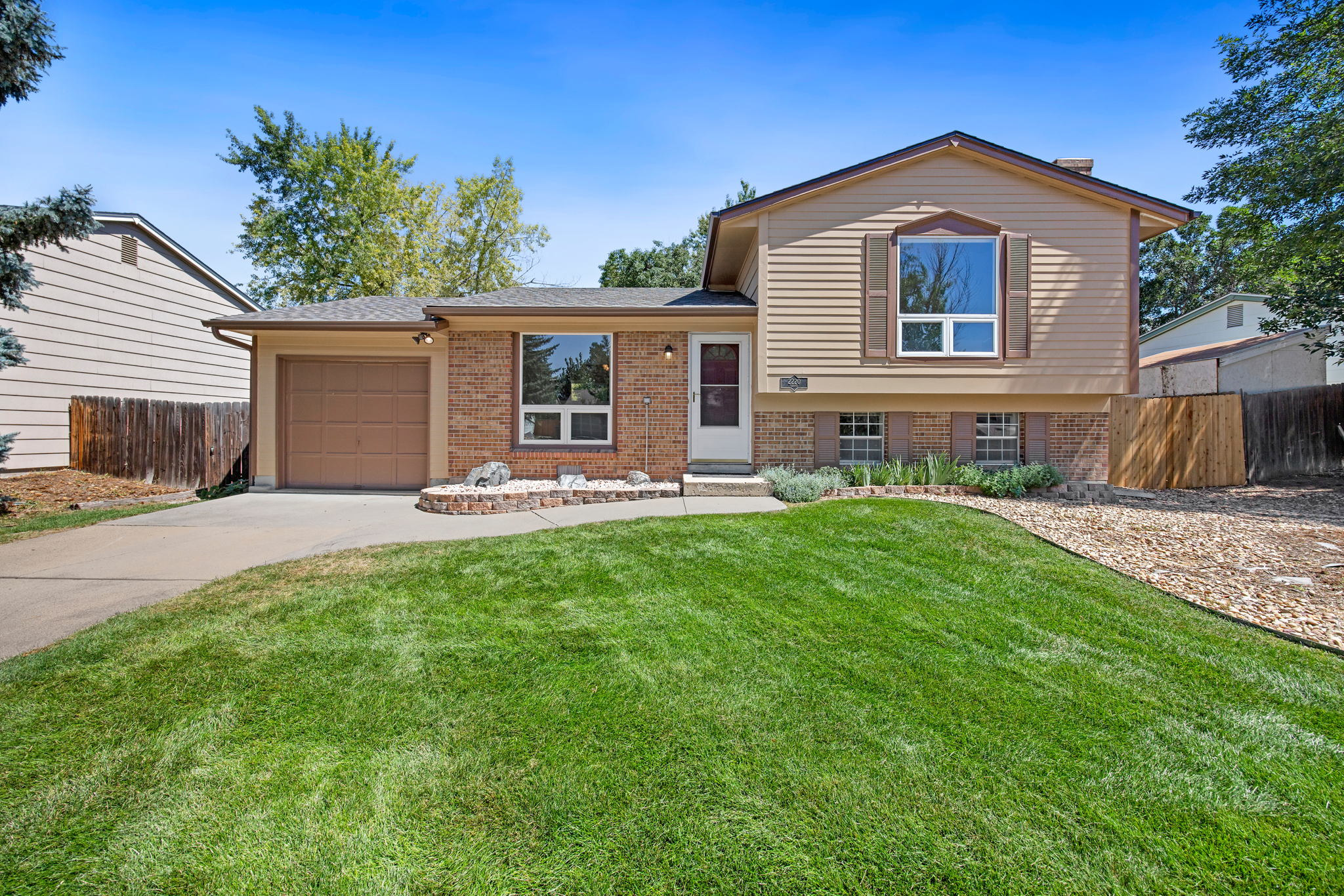 2220 Grant St, Longmont, CO 80501, USA Photo 2