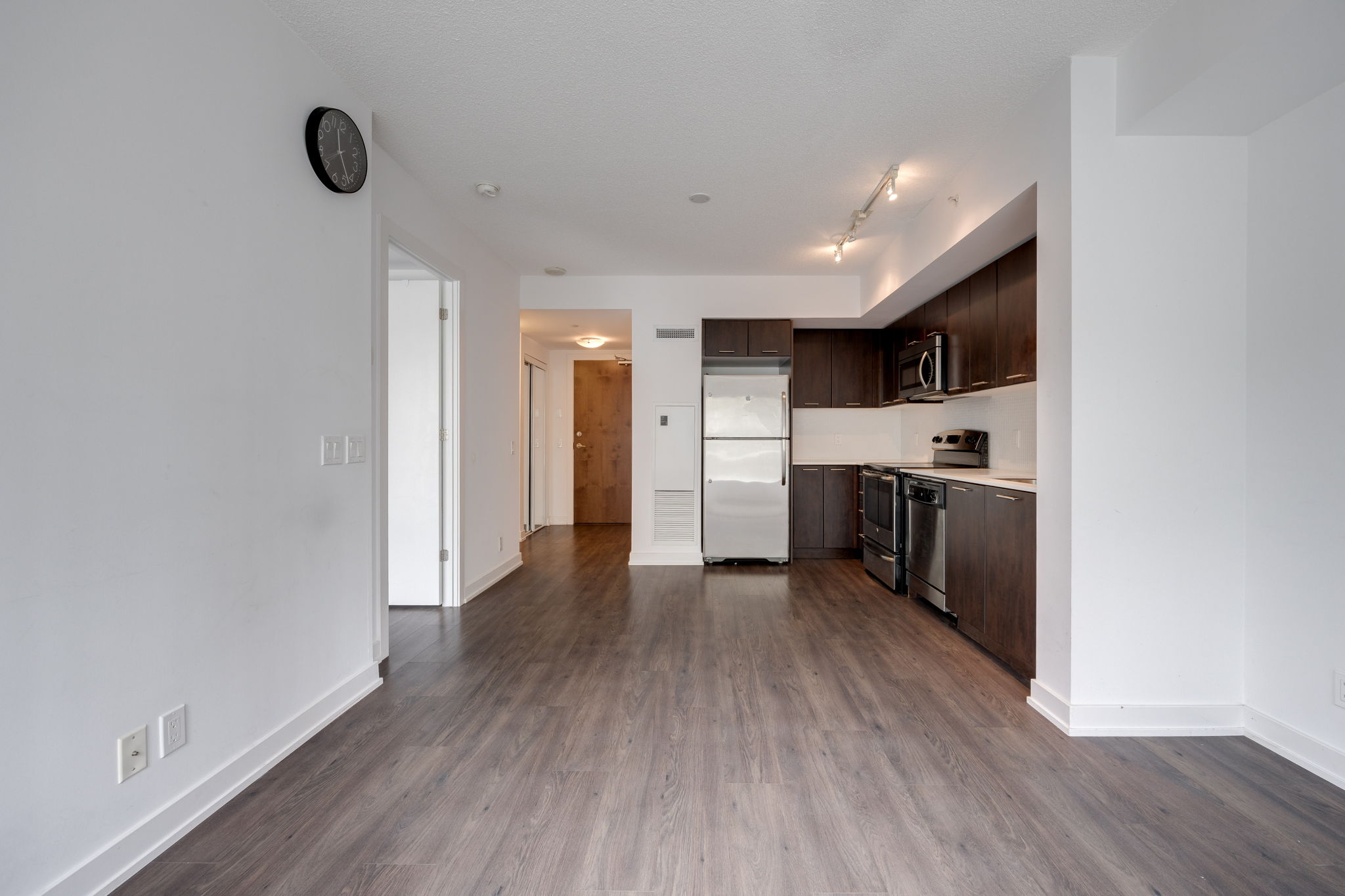 Toronto property showcase — delivered property photograph 9
