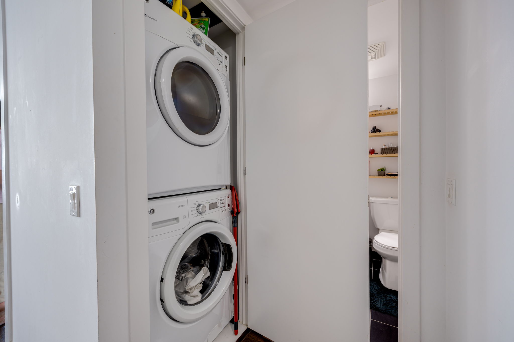 Toronto property showcase — delivered property photograph 28