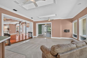 Expansive 25'x21' Florida Room