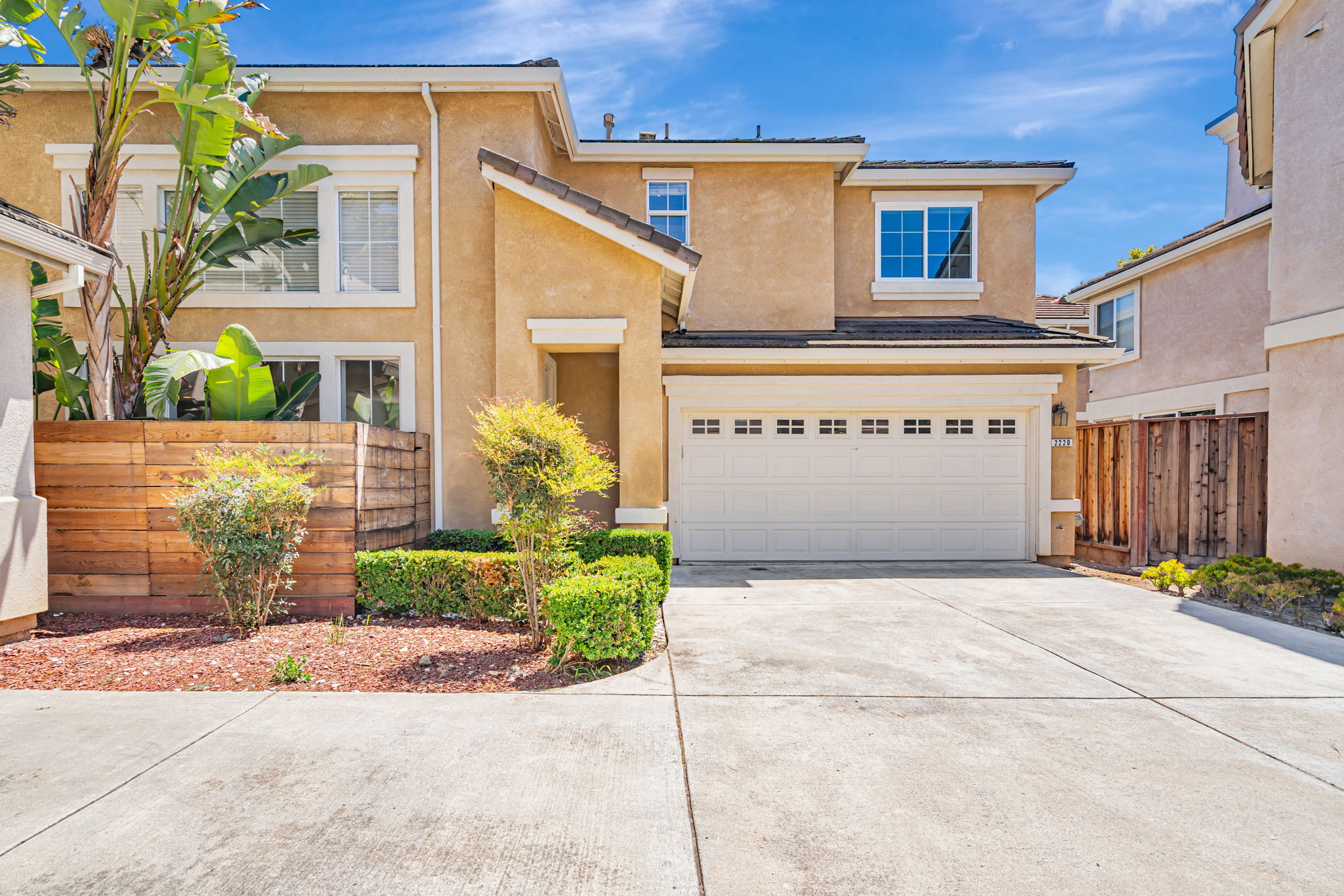 001_2220 Pettigrew Dr