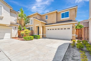 002_2220 Pettigrew Dr