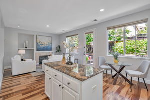 015_2220 Pettigrew Dr