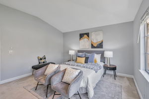 023_2220 Pettigrew Dr
