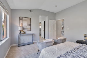 025_2220 Pettigrew Dr