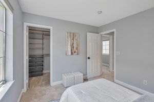 032_2220 Pettigrew Dr