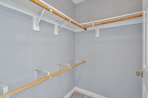 034_2220 Pettigrew Dr