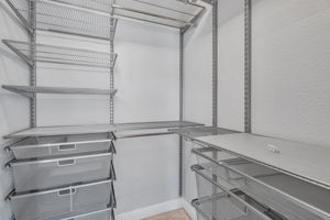 035_2220 Pettigrew Dr