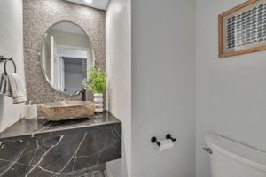 036_2220 Pettigrew Dr