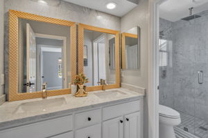 040_2220 Pettigrew Dr