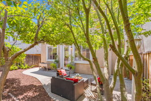 046_2220 Pettigrew Dr