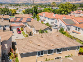 009_AERIALS_2220 Pettigrew Dr