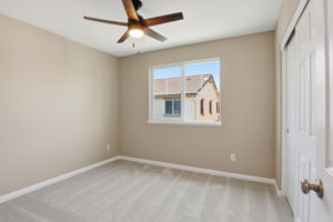 027_F8_2220 Rosenblatt St