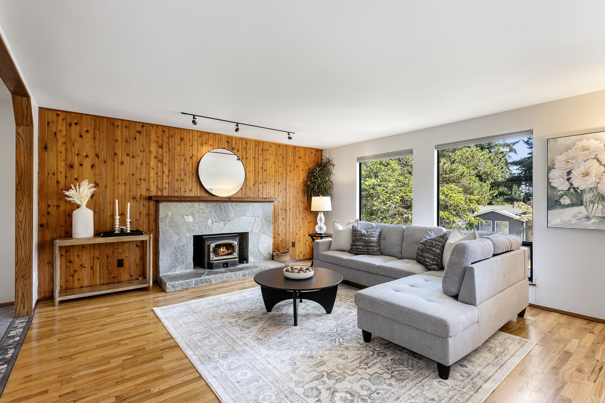 Living room with fireplace