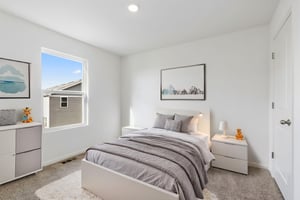 0020 virtually staged.jpeg