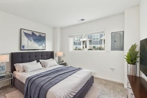 0024 virtually staged.jpeg