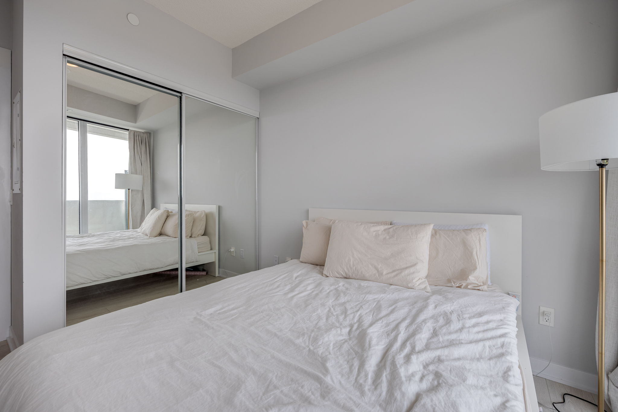 Toronto property showcase — delivered property photograph 16