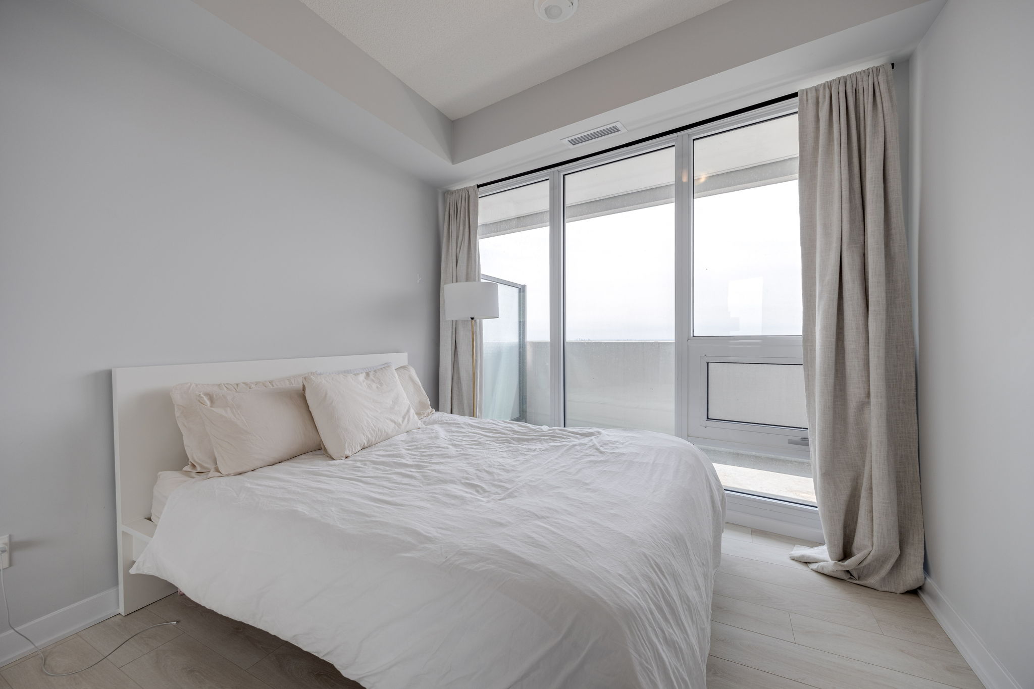Toronto property showcase — delivered property photograph 15