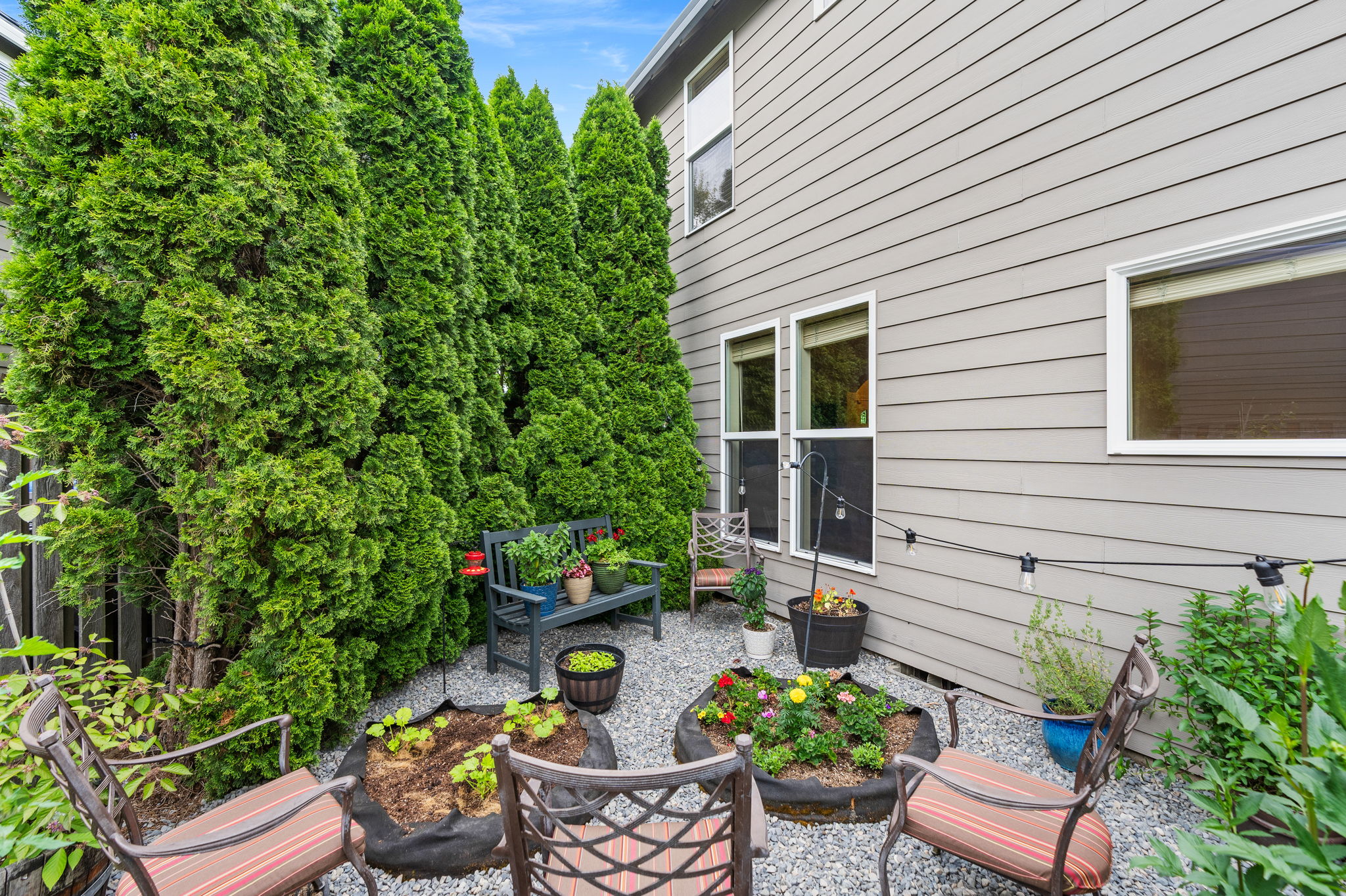 Garden - Sitting Area