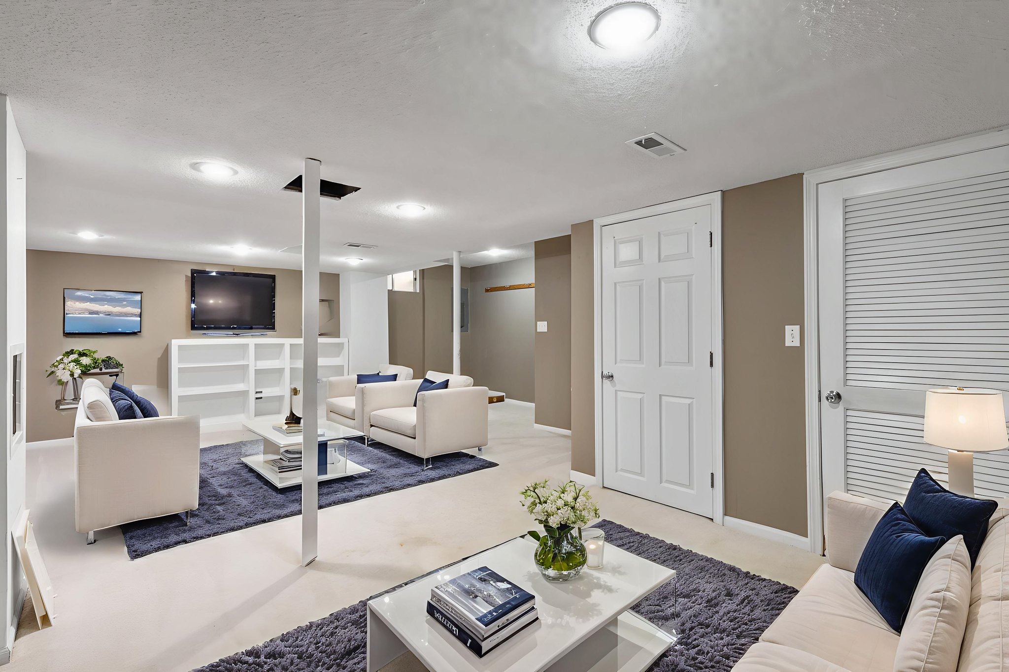 401A8517 virtually staged.jpeg