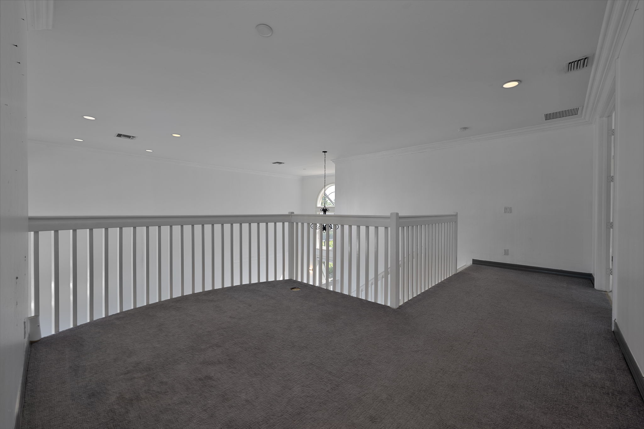 2nd Floor Landing