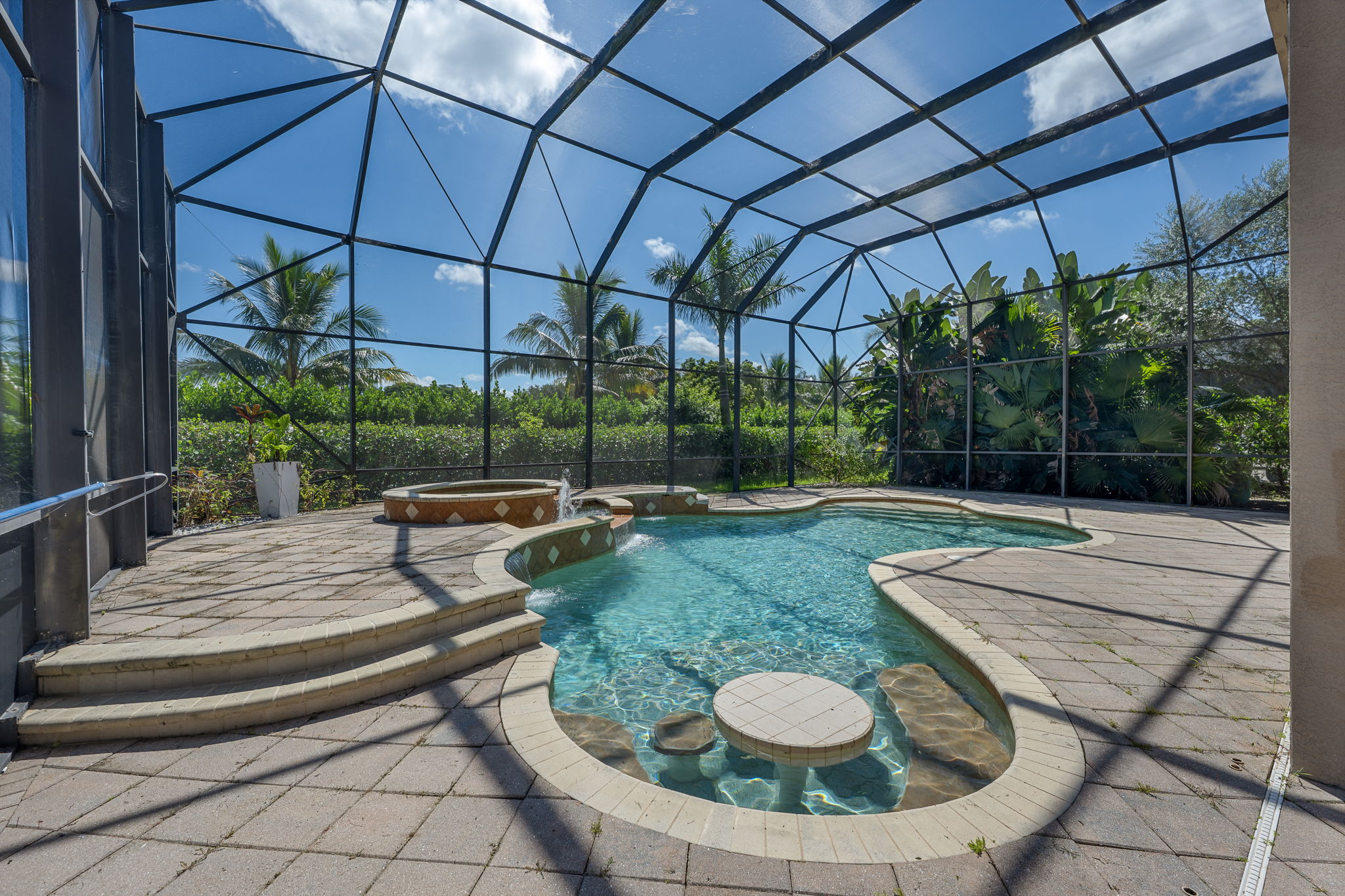 Lanai Pool