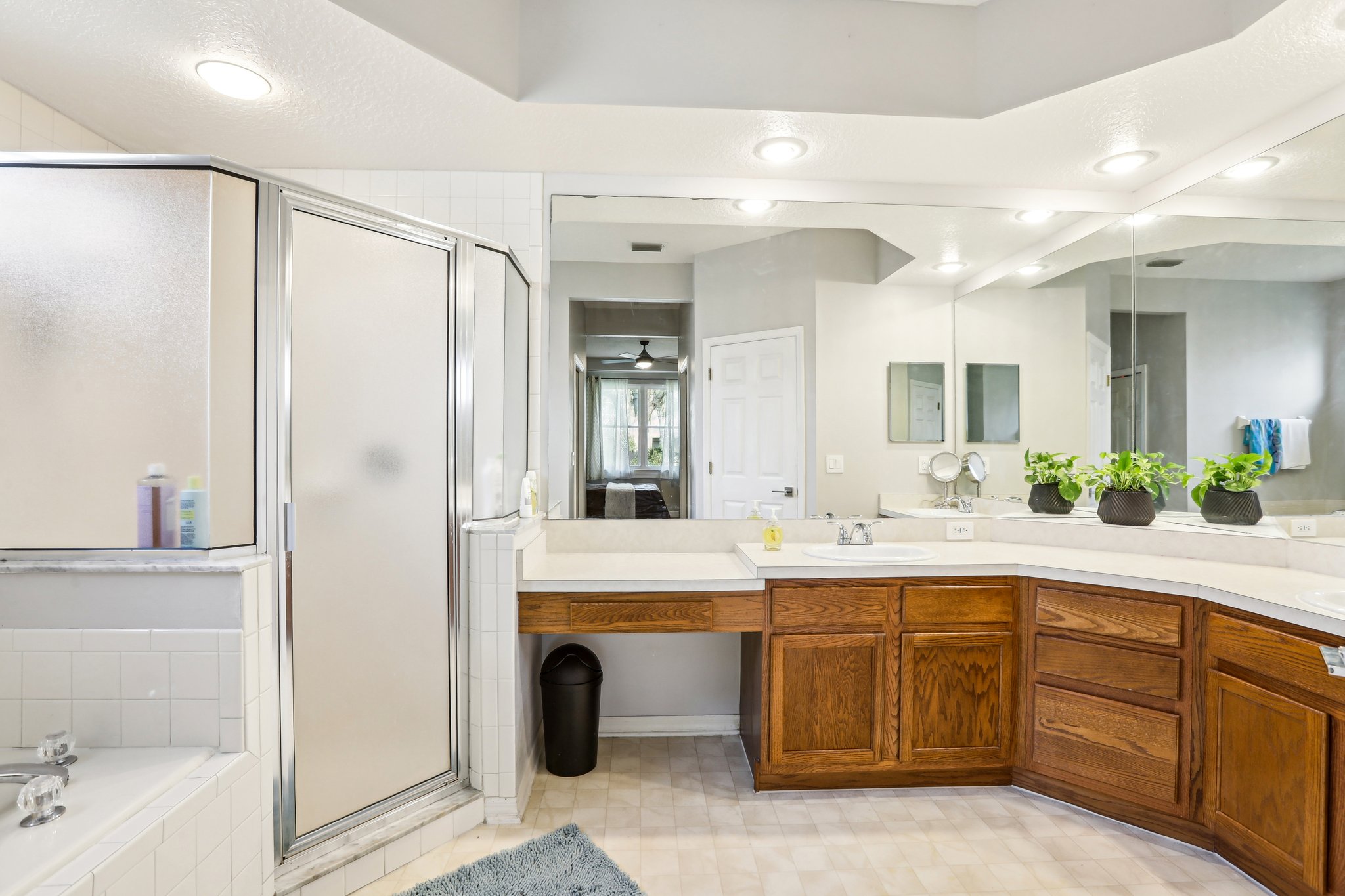 Longmore Cir-0905-043.jpg