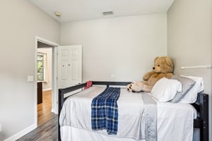 Longmore Cir-0905-046.jpg