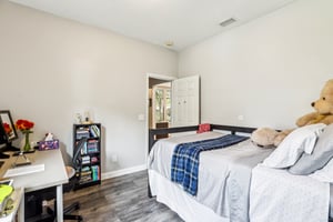 Longmore Cir-0905-047.jpg