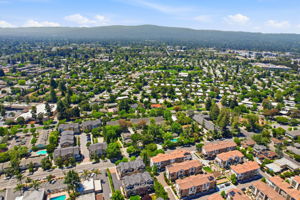 012_F8_AERIAL_2222 Raspberry Ln