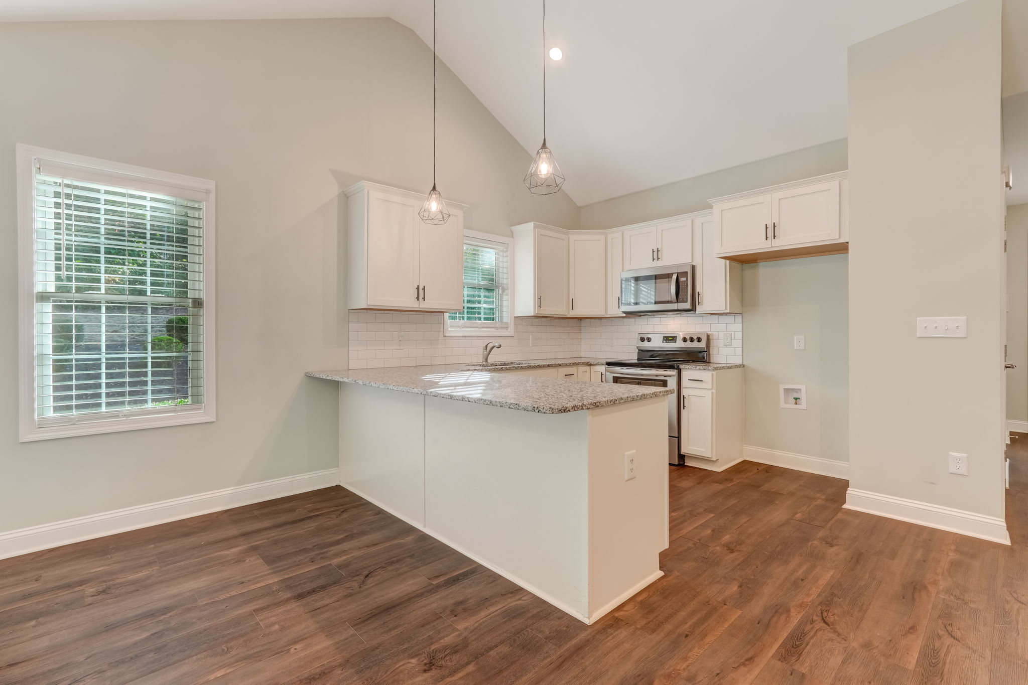Kitchen/Breakfast Bar