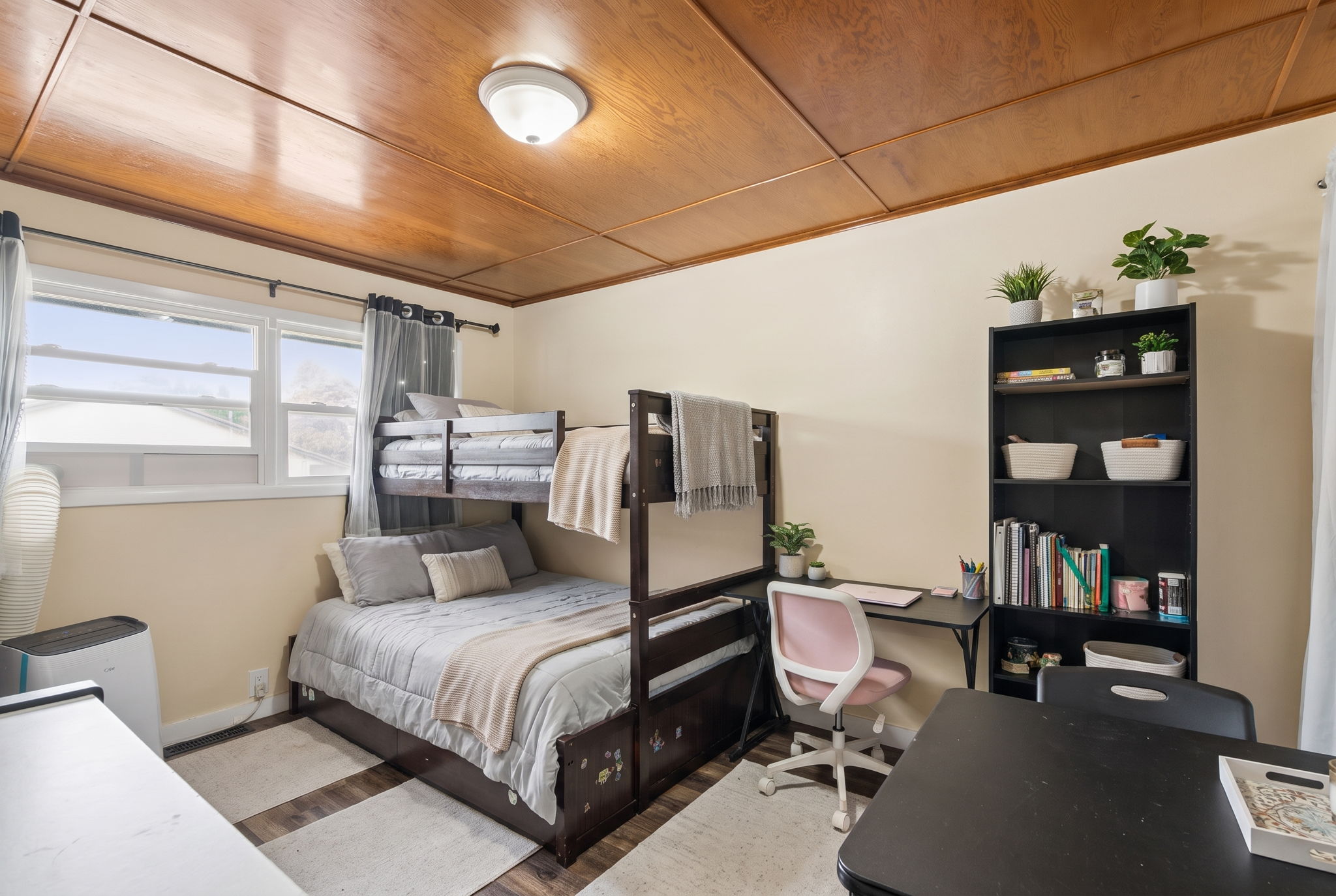 Back unit Bedroom 1