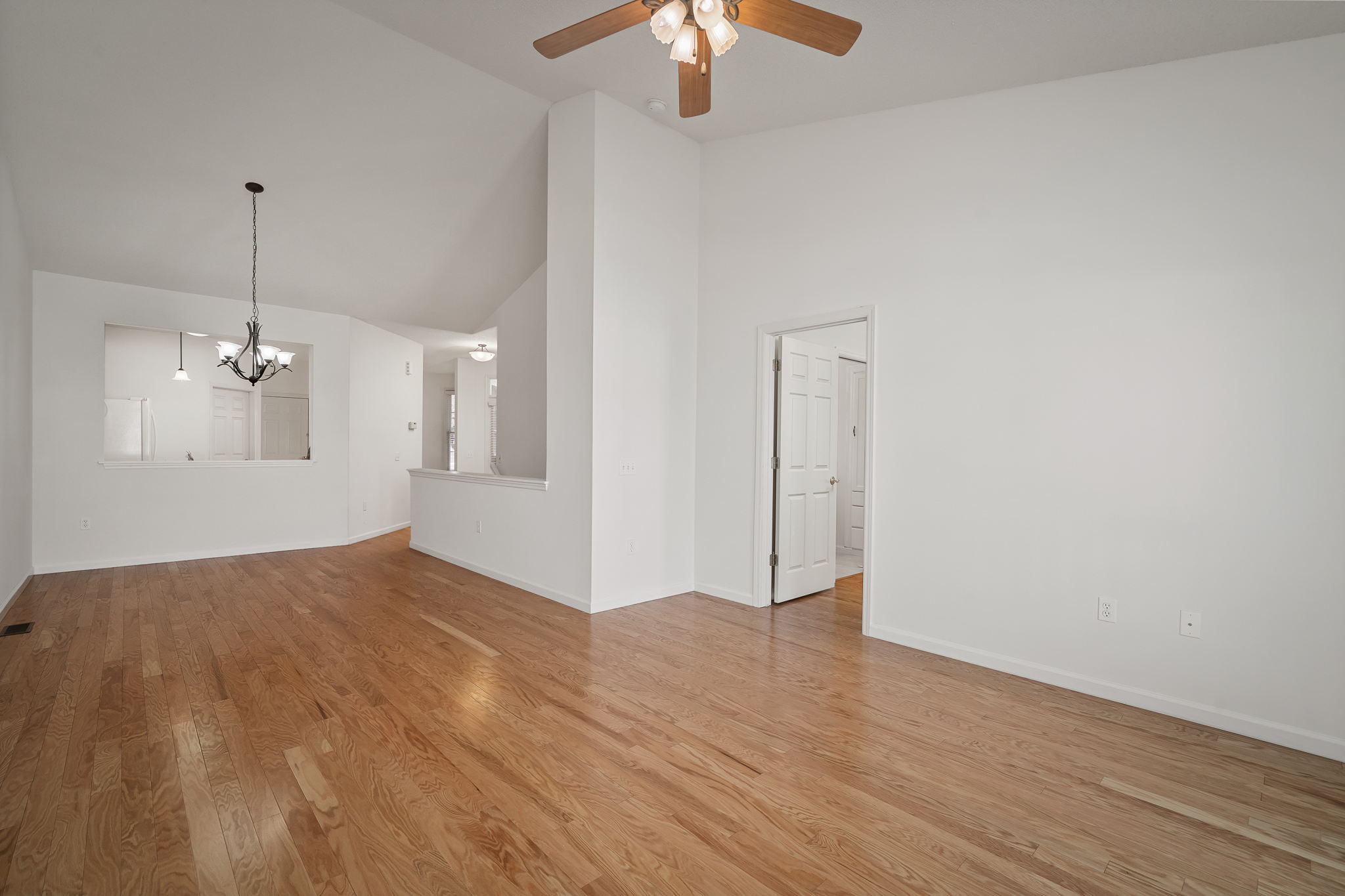 2223 Hawks Landing Dr, Lake St Louis, MO 63367, USA Photo 13