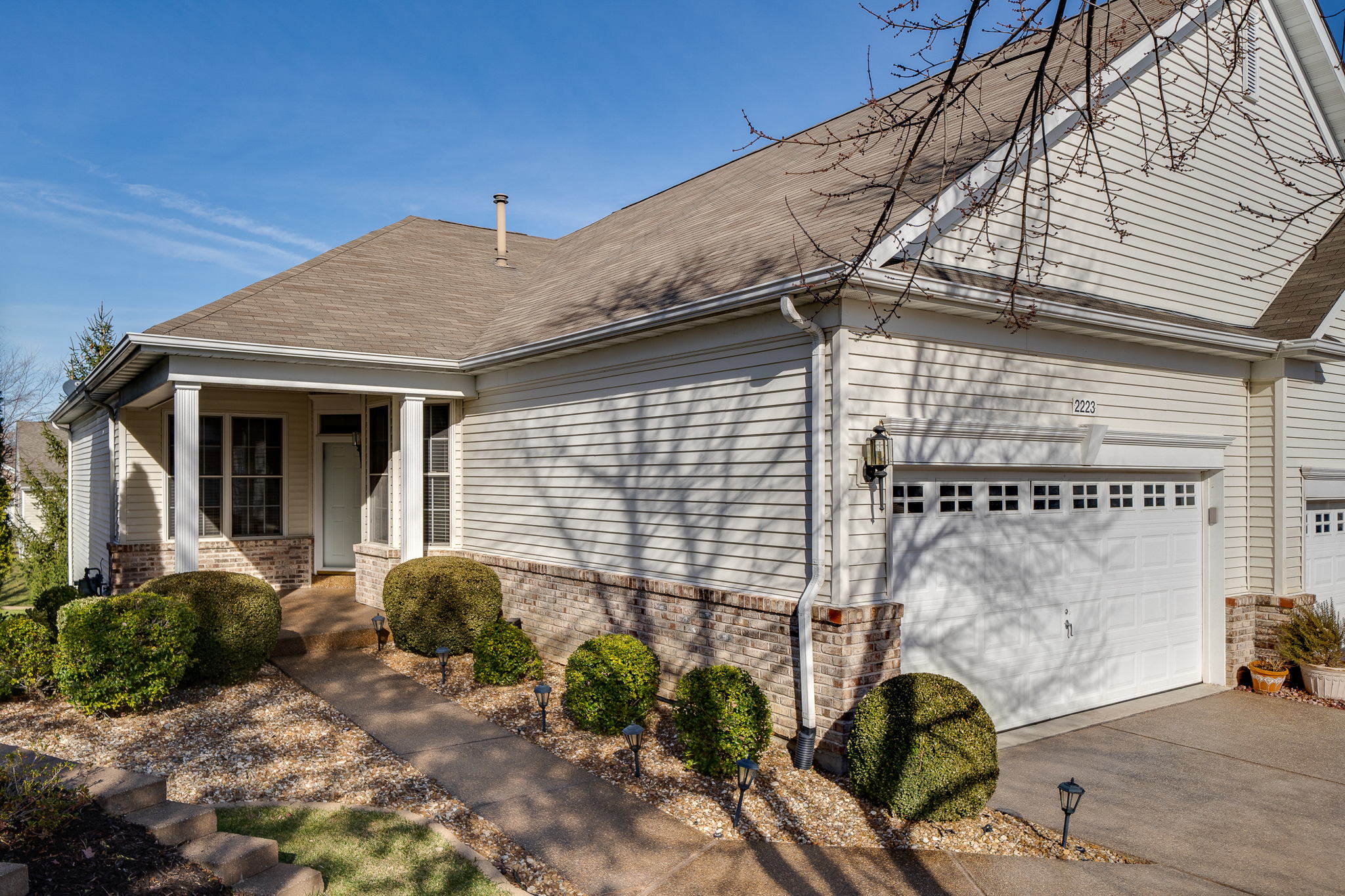 2223 Hawks Landing Dr, Lake St Louis, MO 63367, USA Photo 3