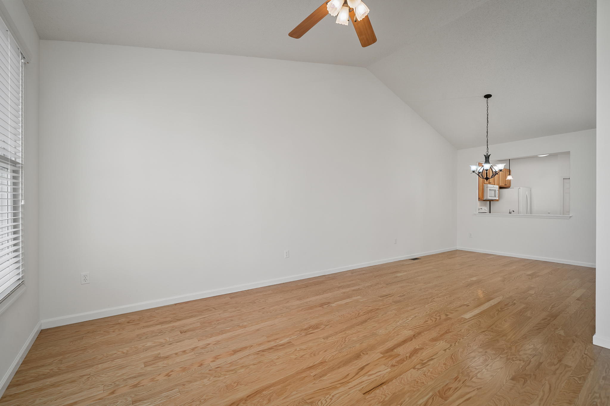 2223 Hawks Landing Dr, Lake St Louis, MO 63367, USA Photo 14