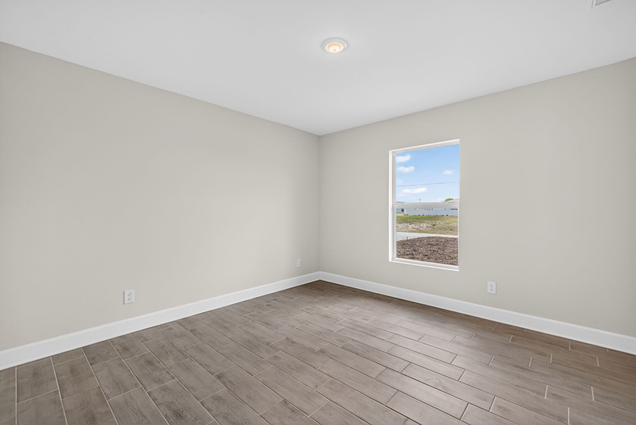 Guest Bedroom 2 - 1 of 2