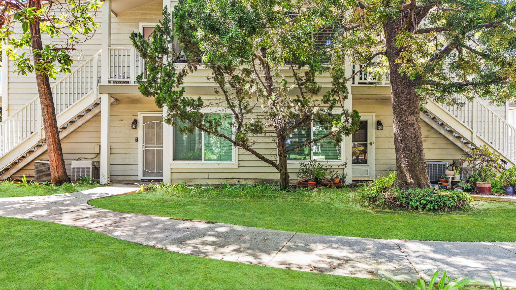 22232 S Vermont Ave 104