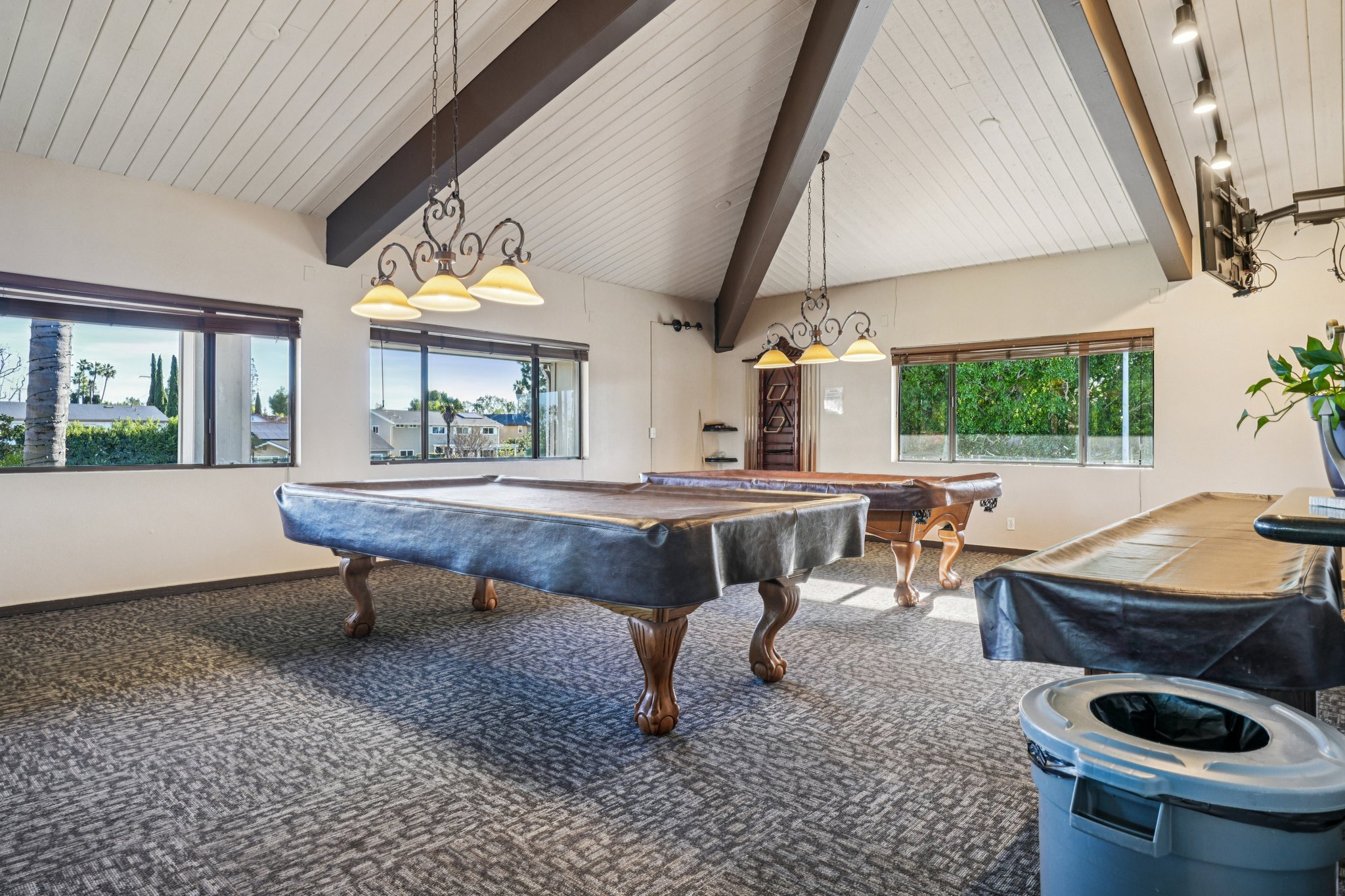 Vista Verde Dr-1301-905.jpg