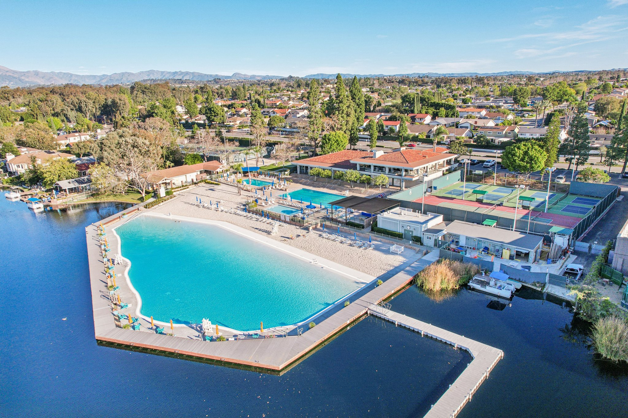 Vista Verde Dr-1301-911.jpg