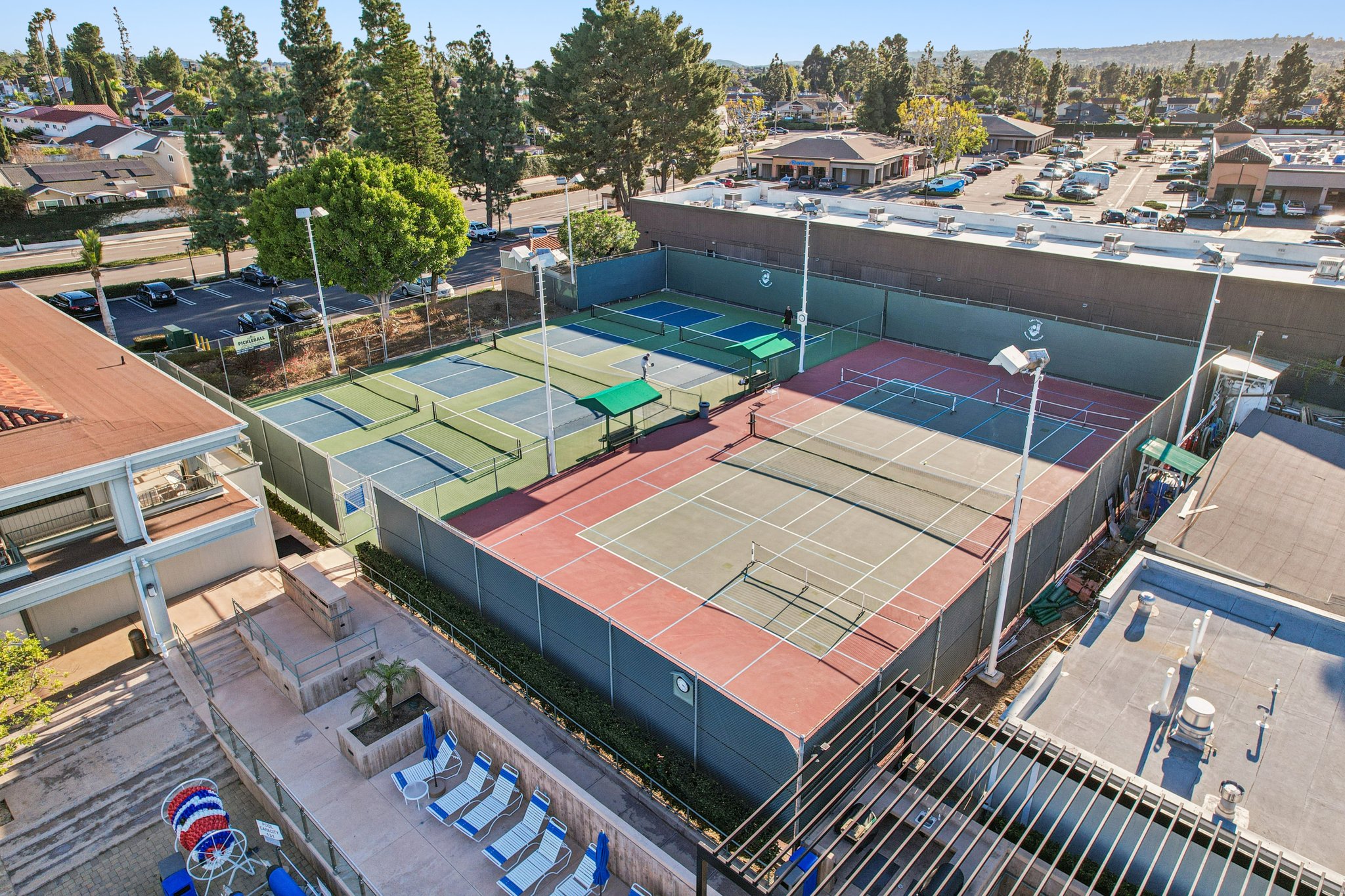 Vista Verde Dr-1301-913.jpg