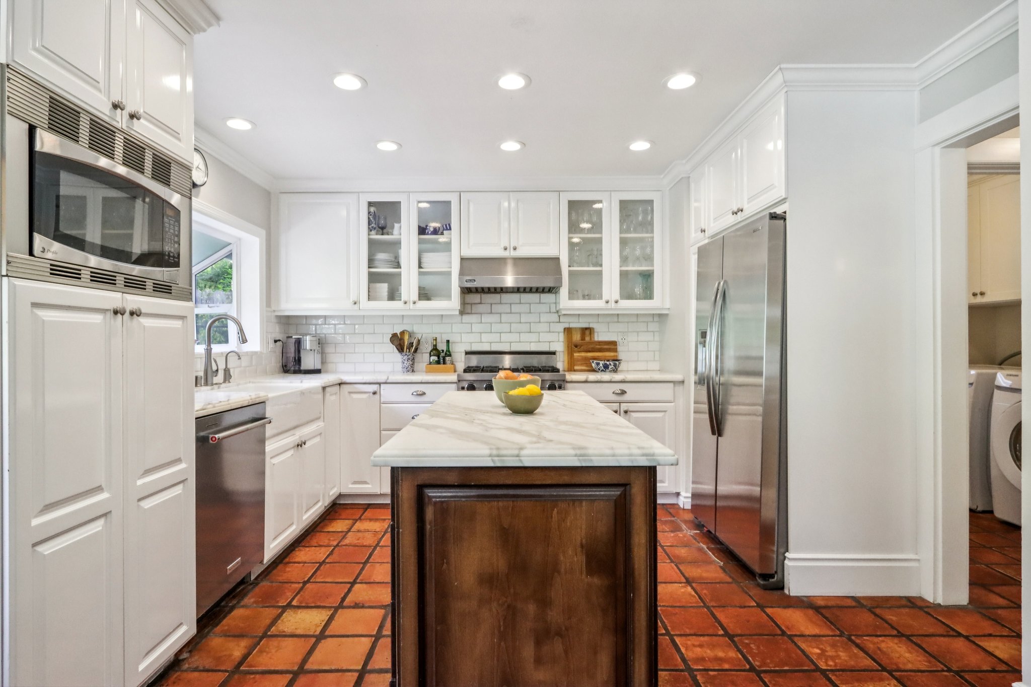 Aralia St-S2701-021.jpg