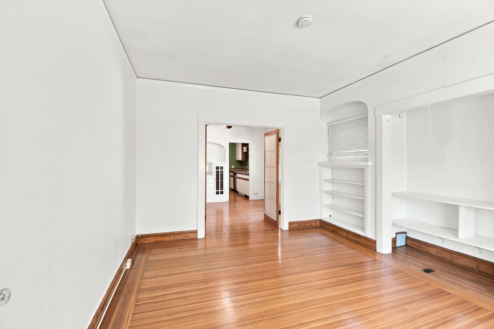 036_F8_2224 Derby St