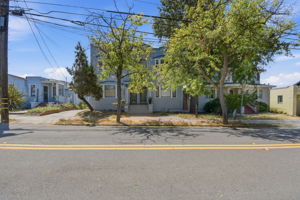 001_F8_2224 Derby St
