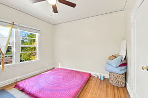 028_F8_2224 Derby St
