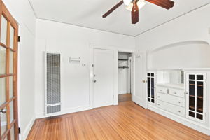 032_F8_2224 Derby St